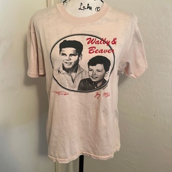 SOLD Vintage Wally & Beaver Graphic Shirt - Picture 1 of 10